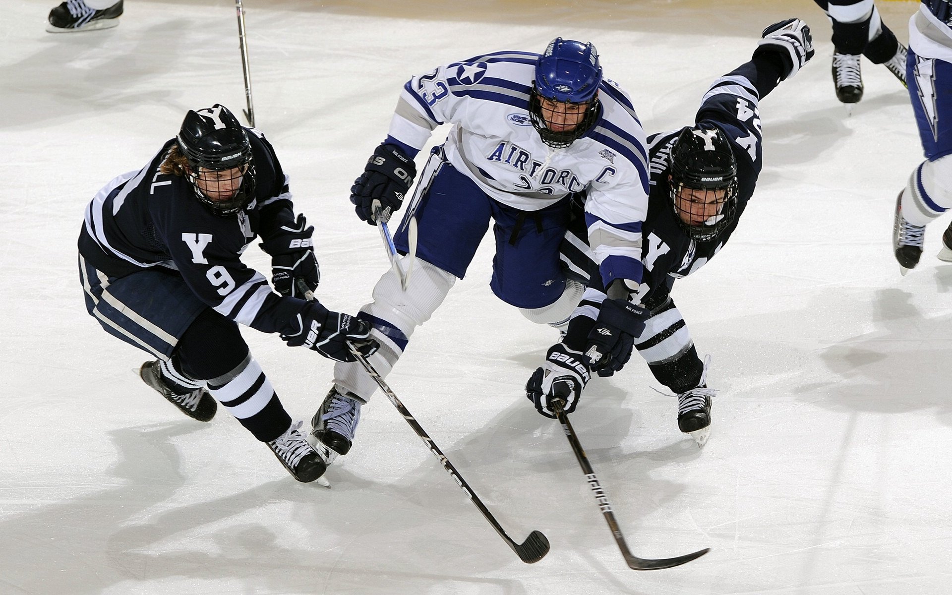法甲VAR系统语义分析提高裁判判罚一致性研究，var裁判是什么意思